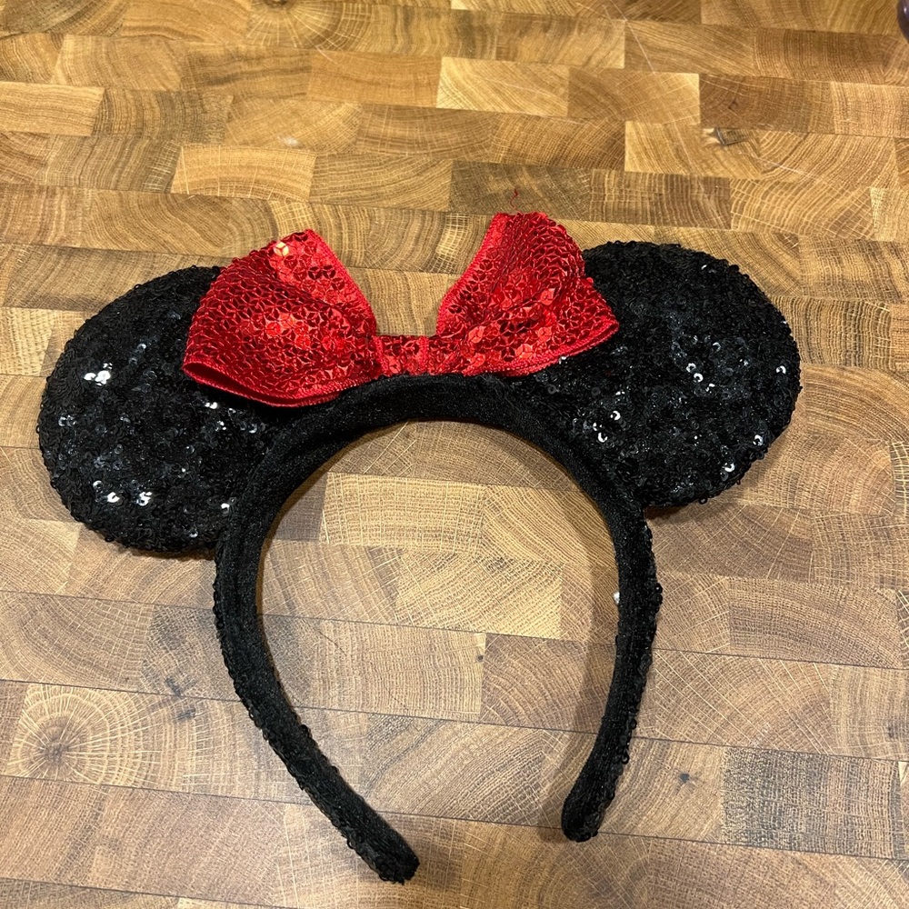 Sequin Disney Minnie Mouse Ears GUC